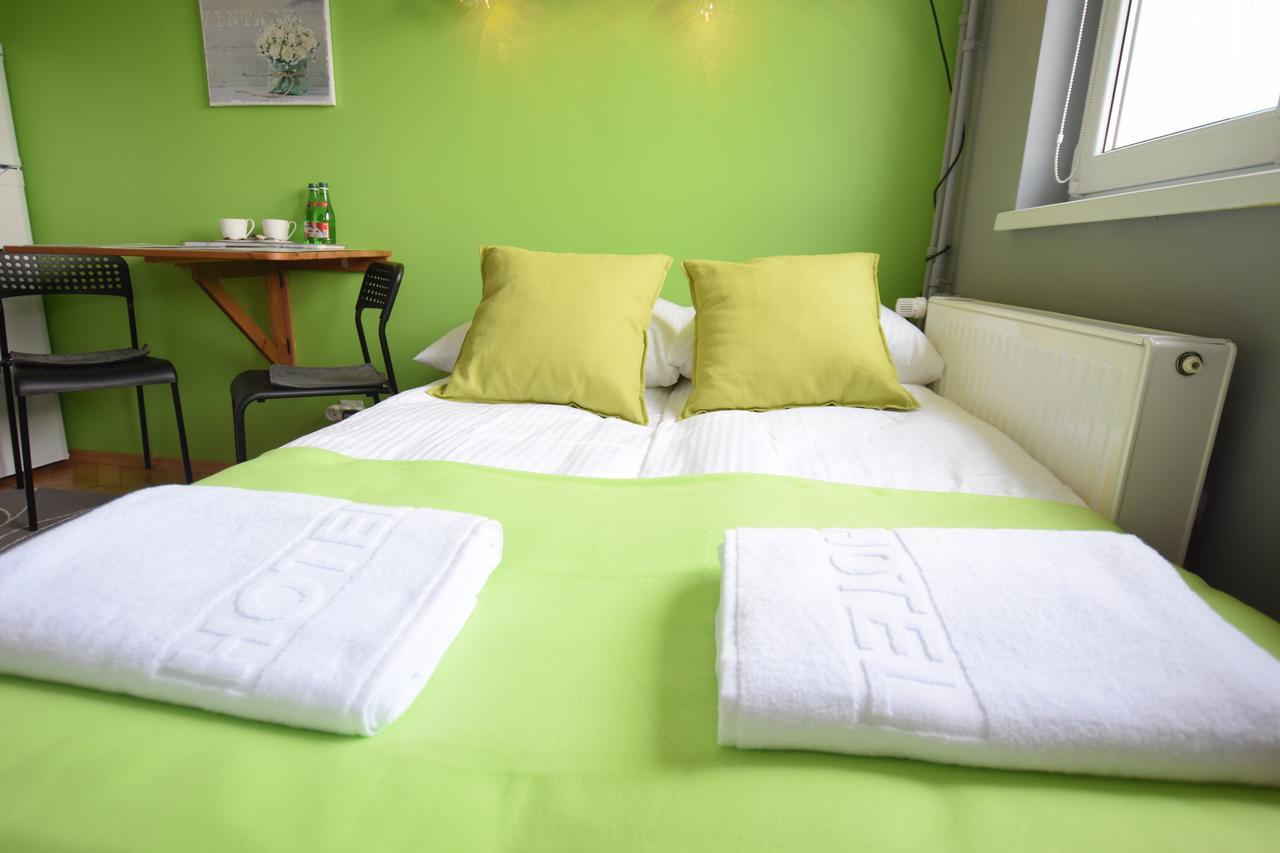 ורשה Elegant Apartment Chmielna Promenade מראה חיצוני תמונה
